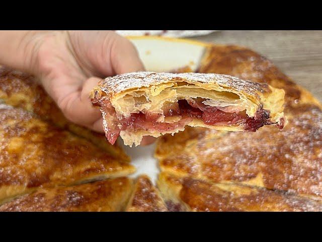 Torta di pasta sfoglia con marmellata e mele | Divertirsi in cucina