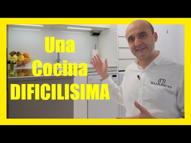 Cocina MODERNA blanca Pequeñísima y dificilísima