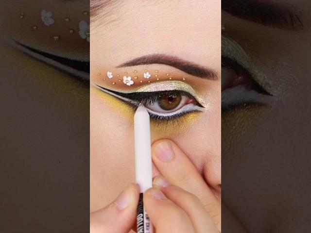 FLOWER MAKEUP #makeuptutorial #eyemakeup #eyeliner