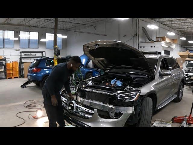 DIY 2020 Benz GLC 300 how to take the front bumper and headlight off