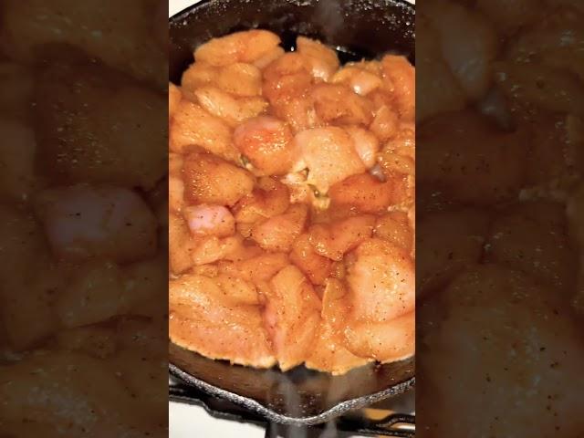 INTROWelcome to Aj’s cooking lab‍ check out this shrimp & chicken pineapple bowl #subscribe