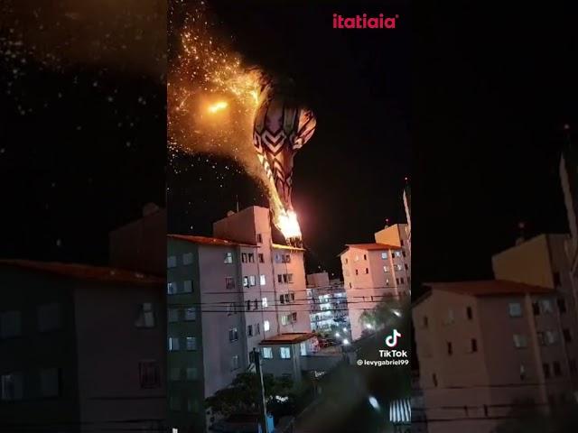 BALÃO CAI SOBRE CONDOMÍNIO NO LITORAL DE SÃO PAULO