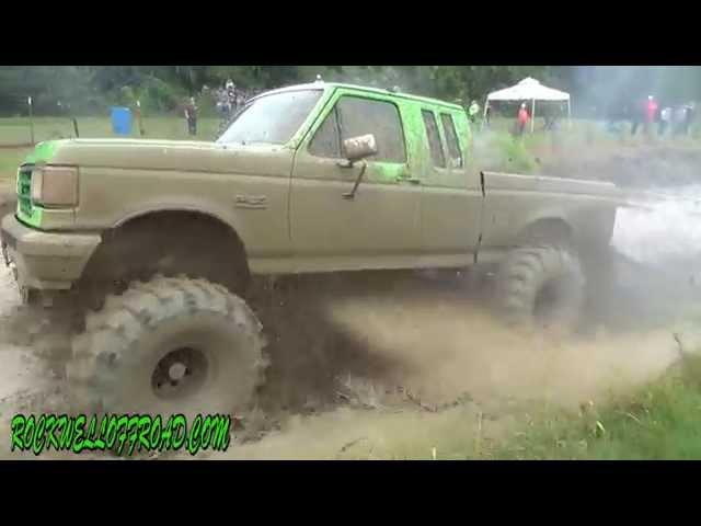 THIS IS MUDDIN!!!   TRAIL TRUCK CLASS MUD BOG!!