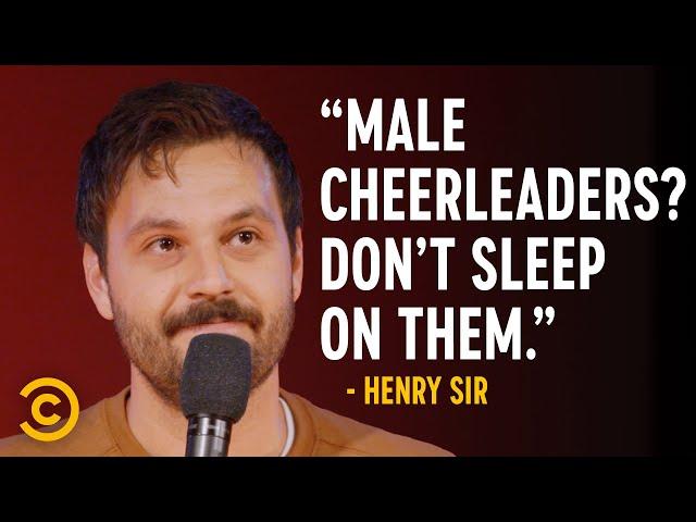 “I’m a Pretty Masculine Package” – Henry Sir – Stand-Up Featuring