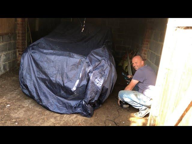 Chris Buys a Barn Find Rare 1960's Non Runner Classic car