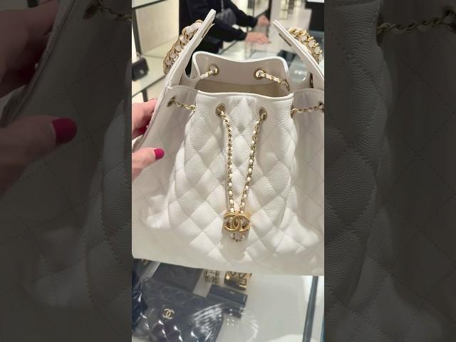 NEW CHANEL 25 Bag Details and Comparing Small vs. Medium #chanel #chanelbag #chanelstyle
