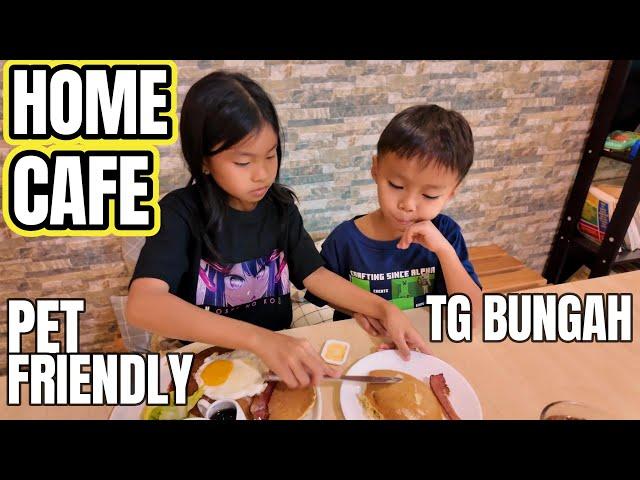 Home Cafe Tanjong Bungah - Pet friendly deli opens 8am-8pm! Walk your dog and have a sandwich!