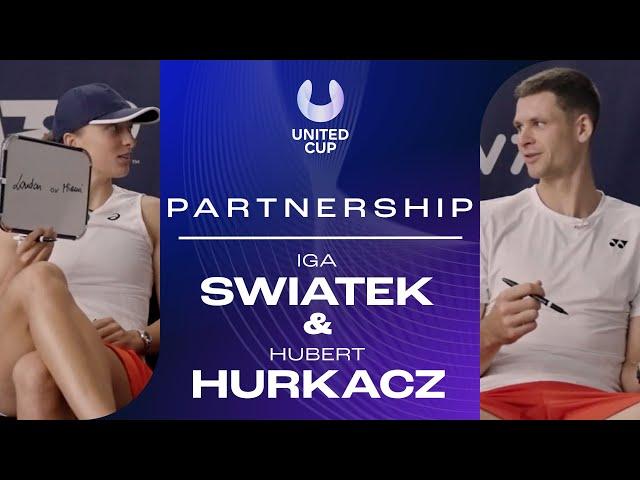 Iga Swiatek & Hubi Hurkacz test out their PARTNERSHIP | 2023 United Cup