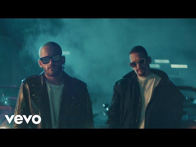 Mau y Ricky - Me Enamora (Official Video)