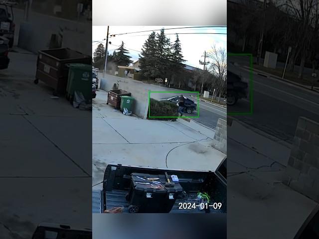 Fresno Crash almost takes out homeowner while checking his mailbox @rubenalmaraz8262