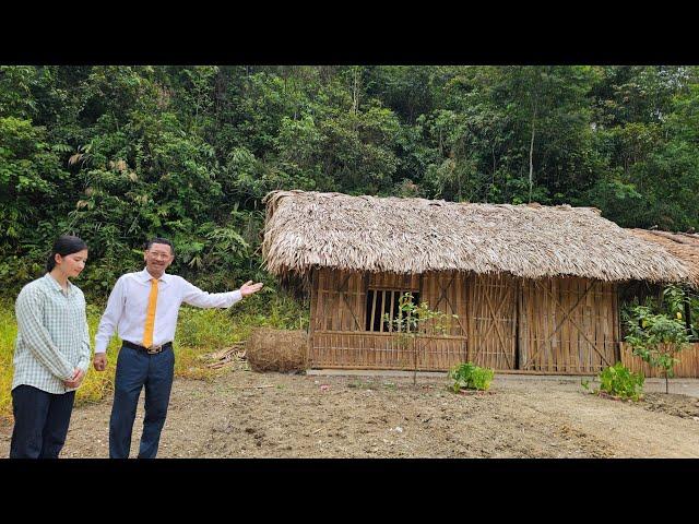 Kind Man Takes Homeless Girl Back To Her Parents' House – The Truth Makes Everyone Cry | LyTieuNgoc