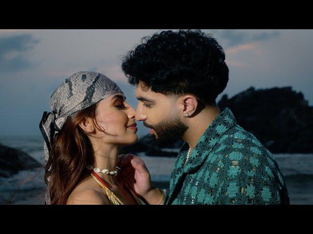 ADDICTED - TEGI PANNU | NAVAAN SANDHU | MANNI SANDHU (OFFICIAL MUSIC VIDEO)