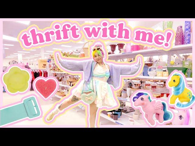 Thrift Vlog and Haul!  Retro Fashion & Vintage Toys :)