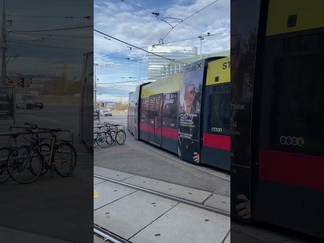 Have a great day Everyone. Greetings from Vienna. #tram #viennatram #vienna #austria ️