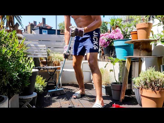 ROOF GARDEN SUMMER MAKEOVER, GARDEN CENTRE, LONDON HEATWAVE, GLOSSY BOX | MR CARRINGTON JUNE 2020