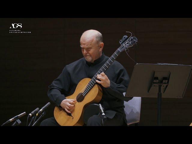 Pavel Steidl plays 'Rossiniana No. 1, Op. 119' by Giuliani | Altamira Guitars