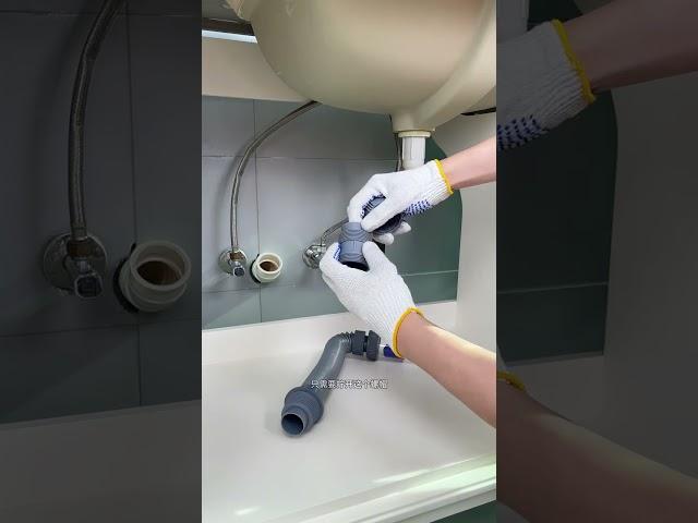 When installing a bathroom cabinet, be sure to prepare a horizontal deodorizing drain pipe