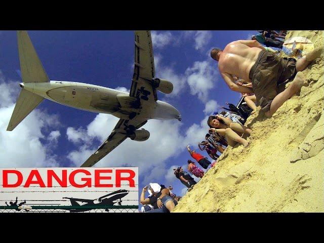 St. Maarten - United Boeing B737 - 6th amazing Jet Blast Challenge (6. plane of 8)