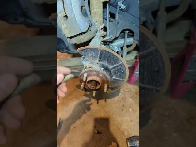 Remove a Stuck Wheel Hub for FREE in 5 Minutes at Home