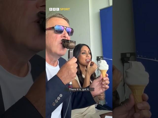 You've always got to keep your eyes peeled at the cricket...  #TMS #BBCCricket