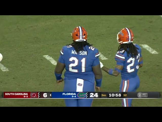 Florida 415 pound player rips the ball out of South Carolina player's hands