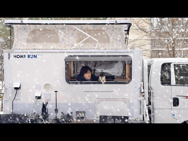 Winter Snow Camping with Cute Puppy in Camping Box [Mini Truck Camper]