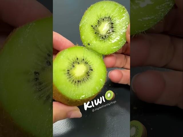 KiWi Fruit : How to eat  #shorts #satisfying #fruitcutting #fruit #kiwi