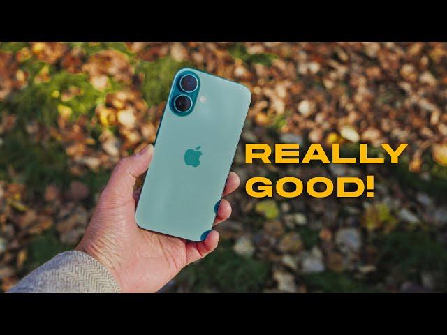 iPhone 16 (vs 16 Pro) Review : Everyday Use, Camera, Battery & Performance Comparison