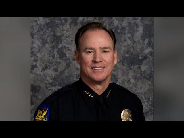 Bounty hunters mistakenly raid Phoenix police chief's home