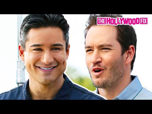 Mark-Paul Gosselaar & Mario Lopez Have A 'Saved By The Bell' Reunion At 'Extra' In Universal Studios