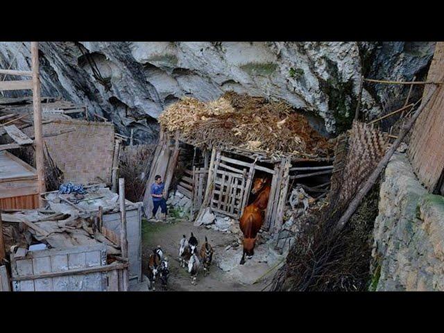 These people live in seclusion in caves in Guizhou and were only discovered 20 years ago!