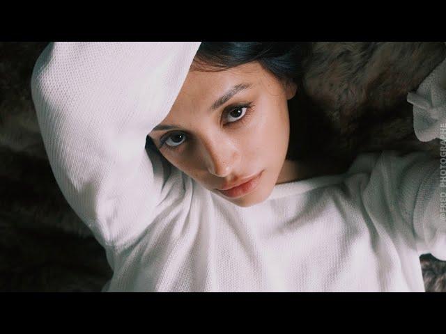 ⭐ Olivia - Beautiful Model in Sweater - Video Portrait and Backstage [4K] 