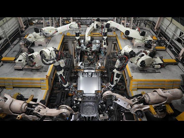 The Process of Mass-Producing Electric Vehicles. A Japanese Car Plant Using Dream Engines.