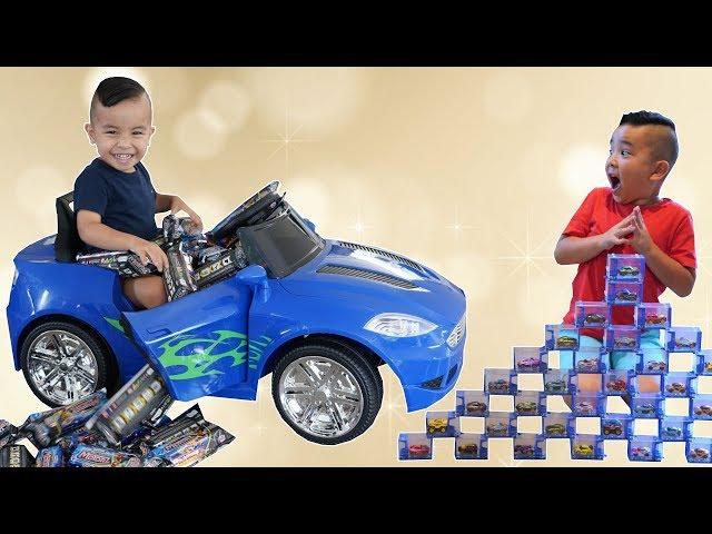 Fun Ride On Car Crash Into Building Blocks