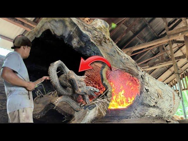 Can't be seen!! Amazing video of sawing through a burning hollow log || Sawmill