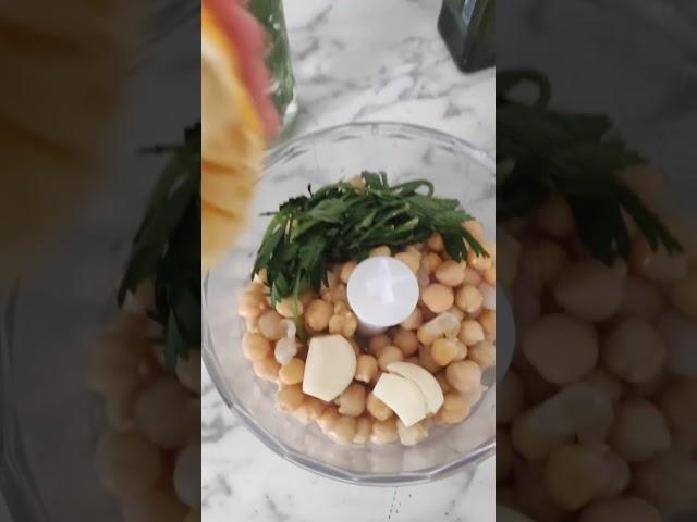 cooking is meditation for me #homemade #humus 