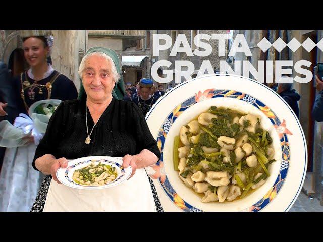 91yr old Margherita makes 'cazzellitti' cavatelli and greens from Abruzzo | Pasta Grannies