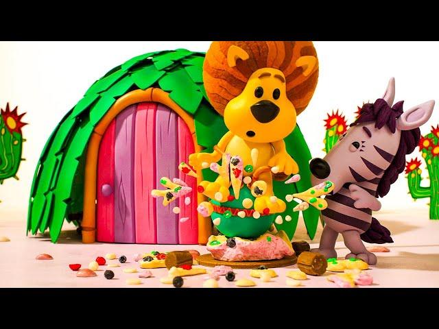 Raa Raa Learns To Listen RaaRaa the Noisy Lion  | Animal Friends