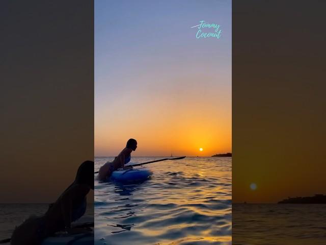 Tip from Tommy: go to your favorite beach in Curaçao with your portable 2-in-1 SUP/Kayak backpack