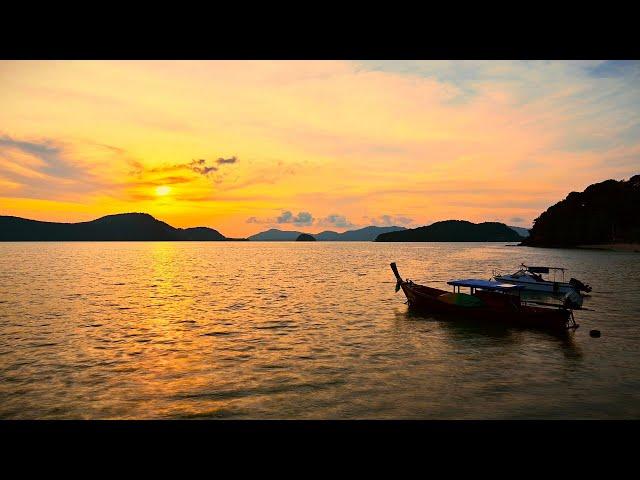 Water & Ships - Timelapse, Thailand