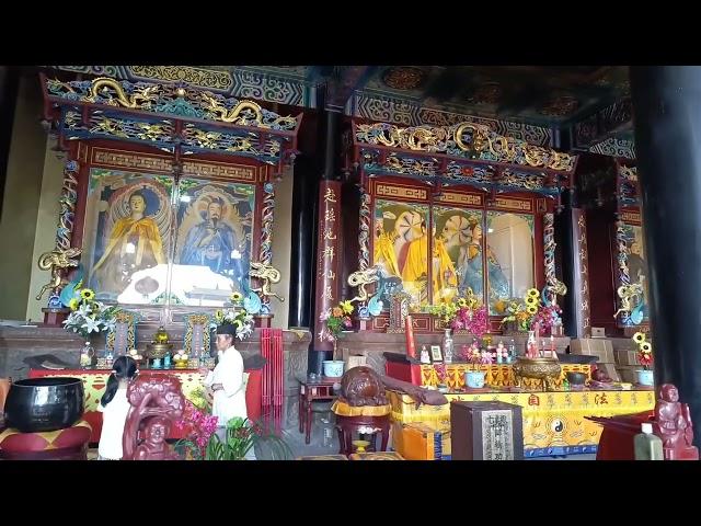 A Taoist temple in Qing Cheng mountain #chengdu #sichuan #taoism