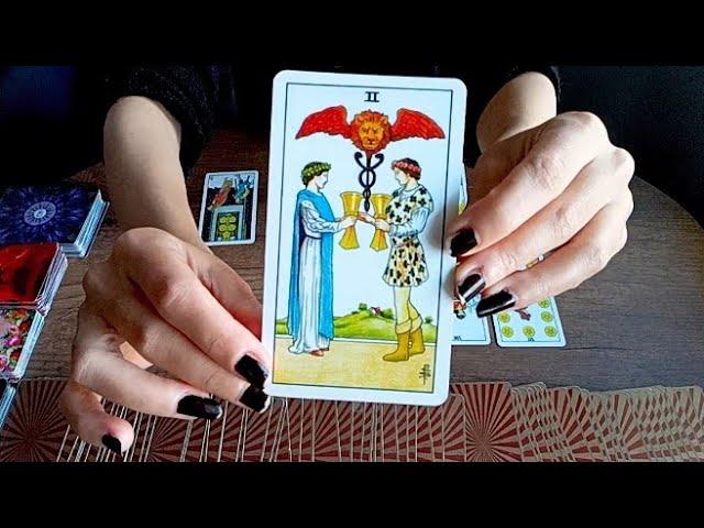 HAYATINDA KİMSE OLMAYANLAR İÇİN AŞK FALI  AŞK AÇILIMI TAROT FALI 