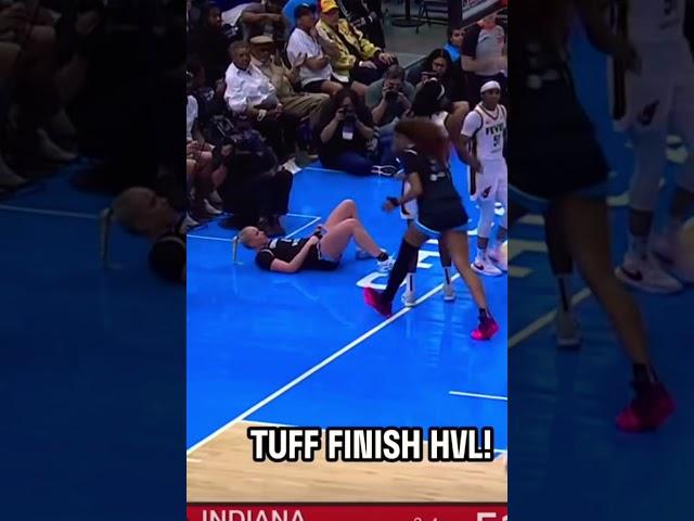 What a finish by Hailey Van Lith IND-CHI on CBS | WNBA Commissioner’s Cup