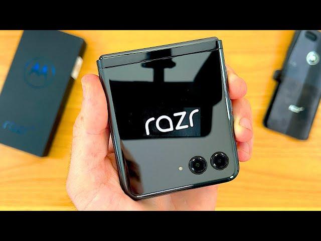 MOTOROLA RAZR+ 2023 Unboxing & First Impressions!