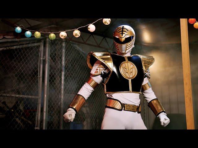 WHITE RANGER vs SCORPION - Super Power Beat Down / Bat in the Sun