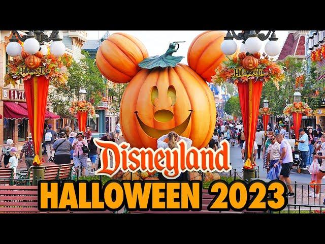 Disneyland Halloween 2023 - Walkthrough, Snacks, Merch & Haunted Mansion Holiday [4K POV]