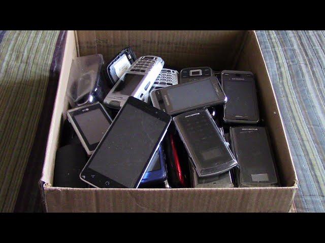 78 Phones for $32!? Second eBay Phone Lot Unboxing!