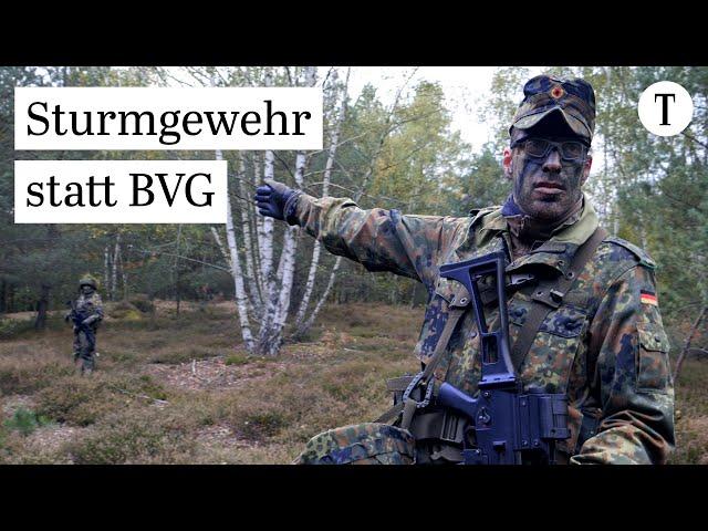 BVG-Mitarbeiter macht Bundeswehr-Ausbildung | Berlin, Reservist, Ukraine-Krieg, Tram