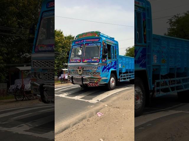 New cabin wood body truck 6 wheeler bodybuilder by Sri Velliangiri motors Tiruchengode