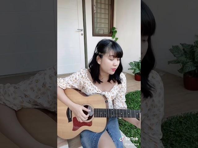 Papi Chulo - Cover Ghea Indrawasi